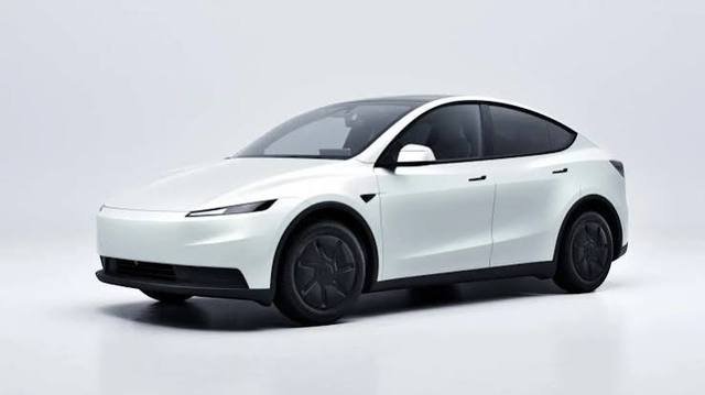 Tesla Model Y vista frontal blanco