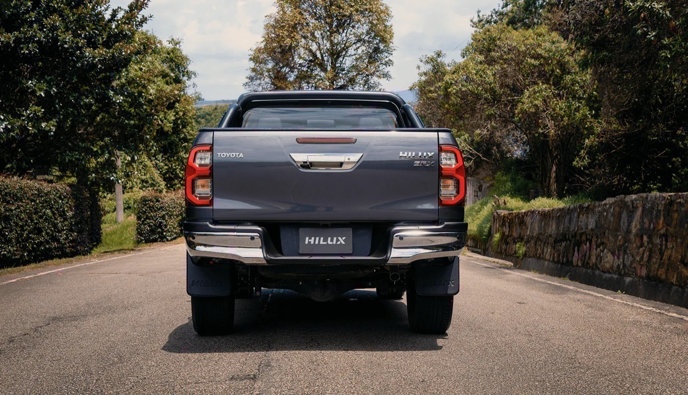 Toyota Hilux trasera