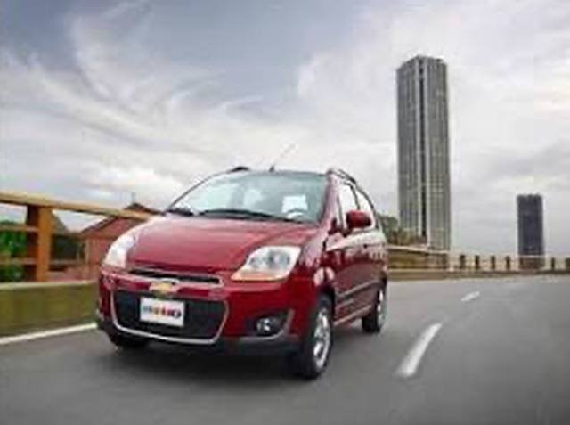 Chevrolet Spark GT — rojo vista frontal